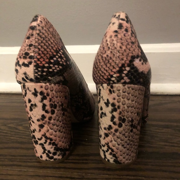 NWOT Blush snakeskin block heels - Picture 2 of 3